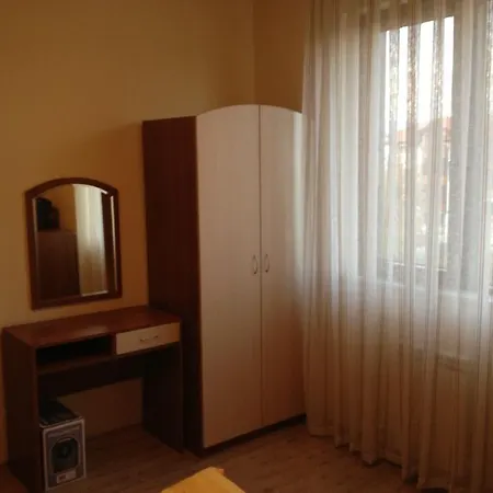 Apartamento Tzanev *